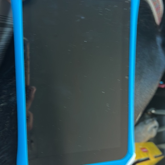 It’s new not broken, great condition,need to sign in a google account to use it - Picture 6 of 7